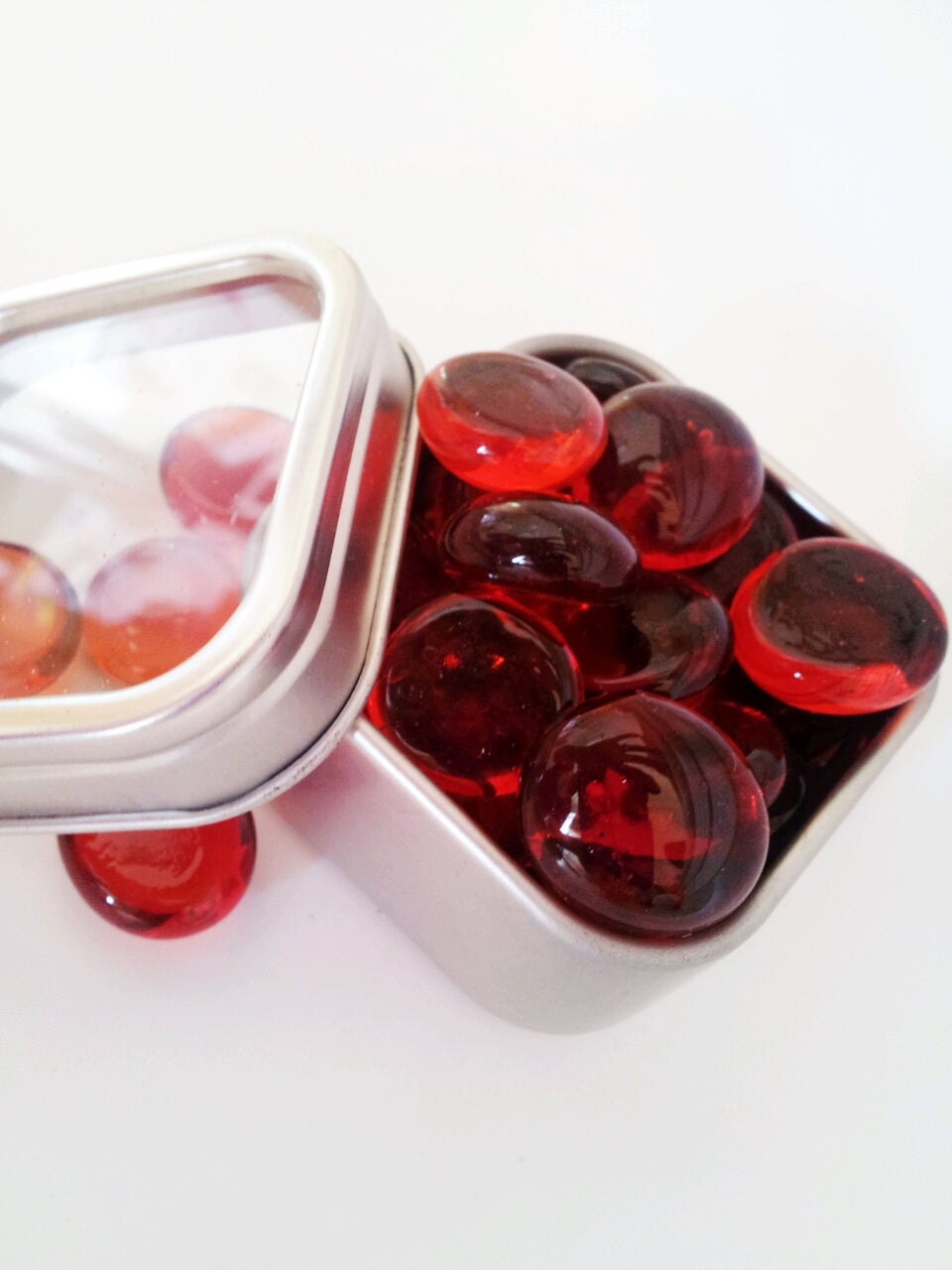 40 (2oz ) Magnetic  Window Top Spice or Craft Tins