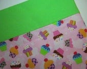 Flannel Standard Pillowcase, Cupcakes