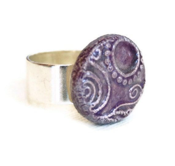 Purple Ceramic Ring, modern design adjustable band