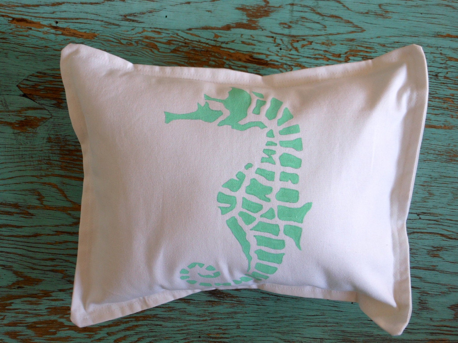 seahorse neck pillow