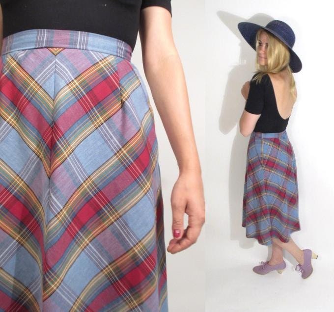 1970s Chevron Plaid High Waisted Midi Skirt.  Size S.
