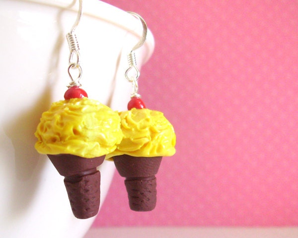 Pineapple Upside Down Ice Cream Cone Polymer Clay Earrings, Chocolate Cone, Yellow and Brown, Kawaii Fake Food