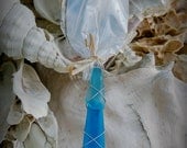 Sea Glass Wedding Cake Server made with Recycled Bottle "Tumbled Island Glass"  in Ocean Blue. Dishwasher Safe Stainless