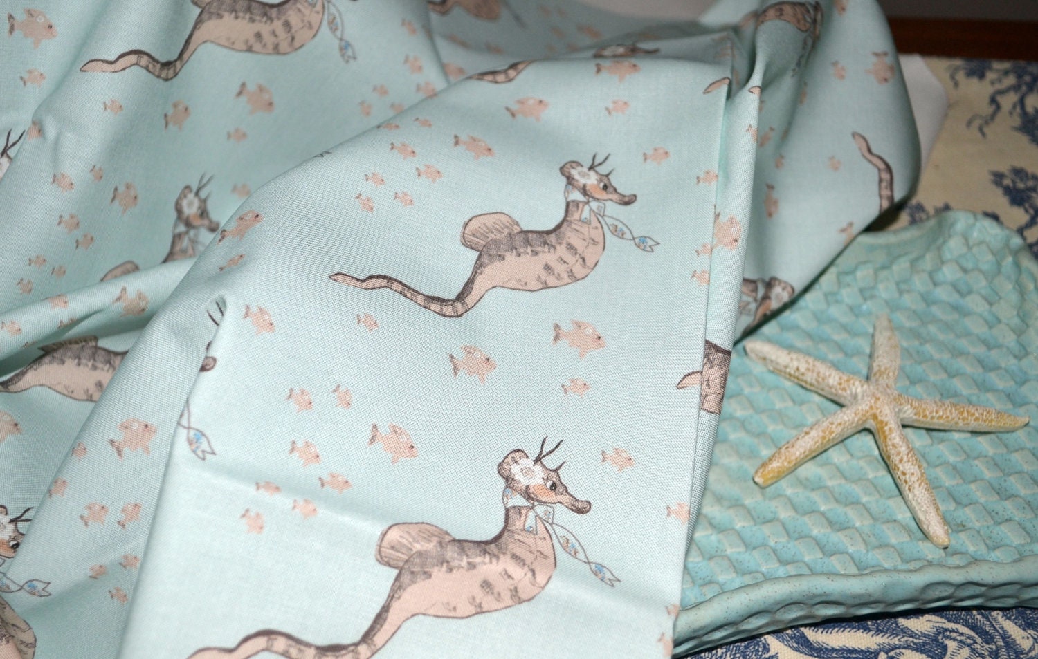 Samantha Seahorse and a school of fish