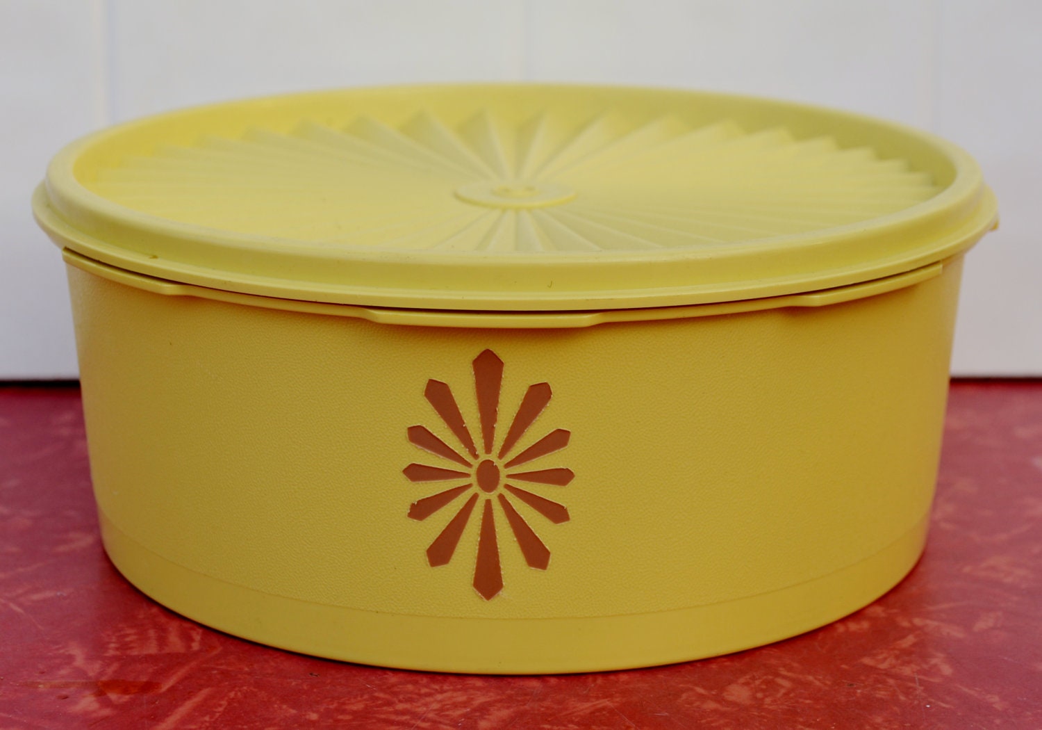 Tupperware Canister Stackable Servalier Storage Harvest Gold Starburst 1970's
