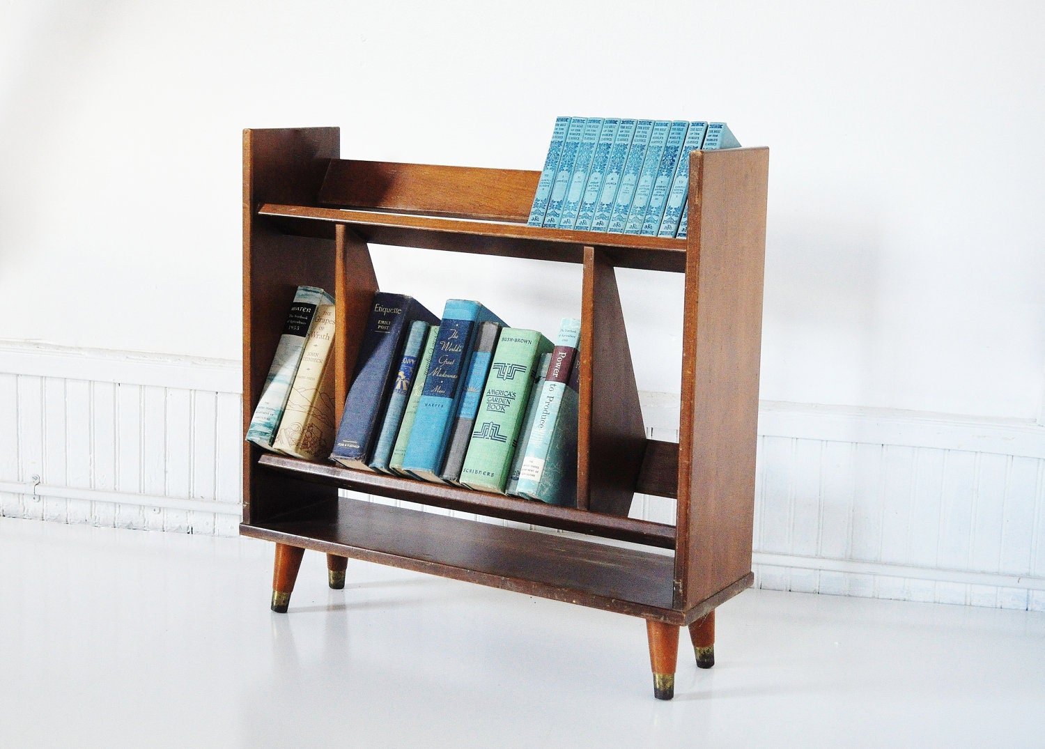 Mid-Century Bookshelf