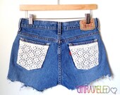Denim Levi Shorts (SMALL to MEDIUM) // 2018