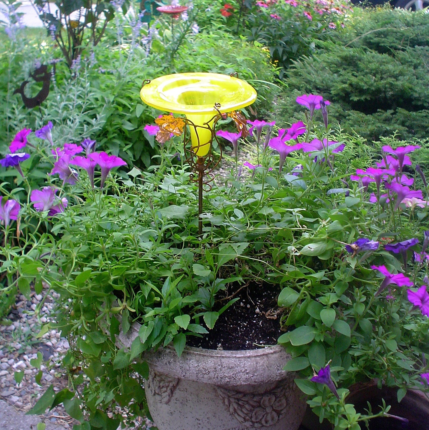 PATIO GARDENING, Hummingbird Feeder, stained glass, copper, Yellow, Home Decor, Garden Stake