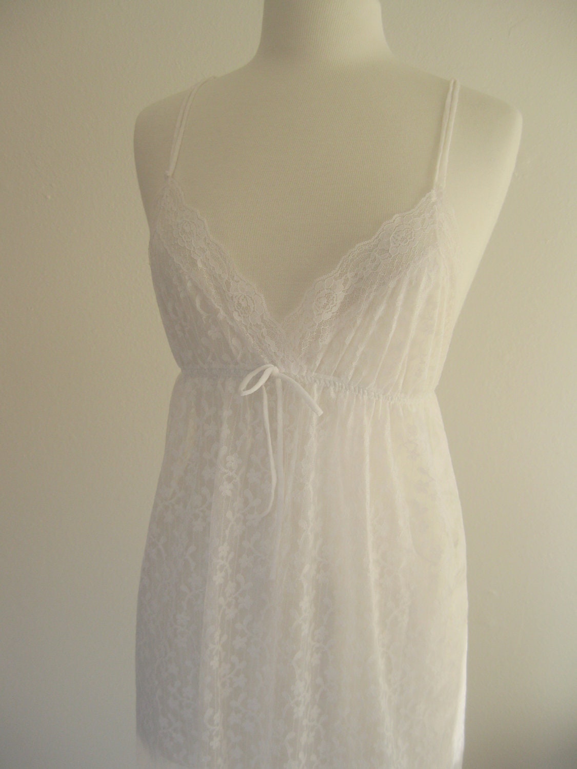 Vintage White Sheer Lace Nightgown Sz M