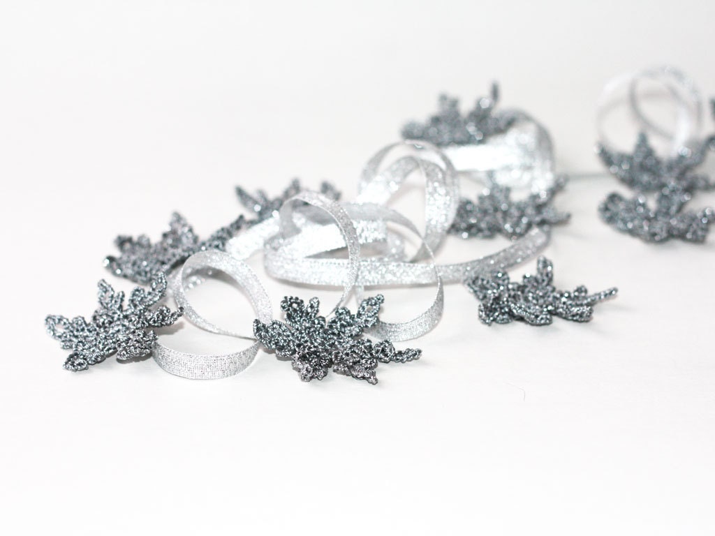 Silver snowflakes Christmas decor Crochet appliques for gift wrapping, garland making, ornaments, Winter wedding Party decor Grey ohtteam