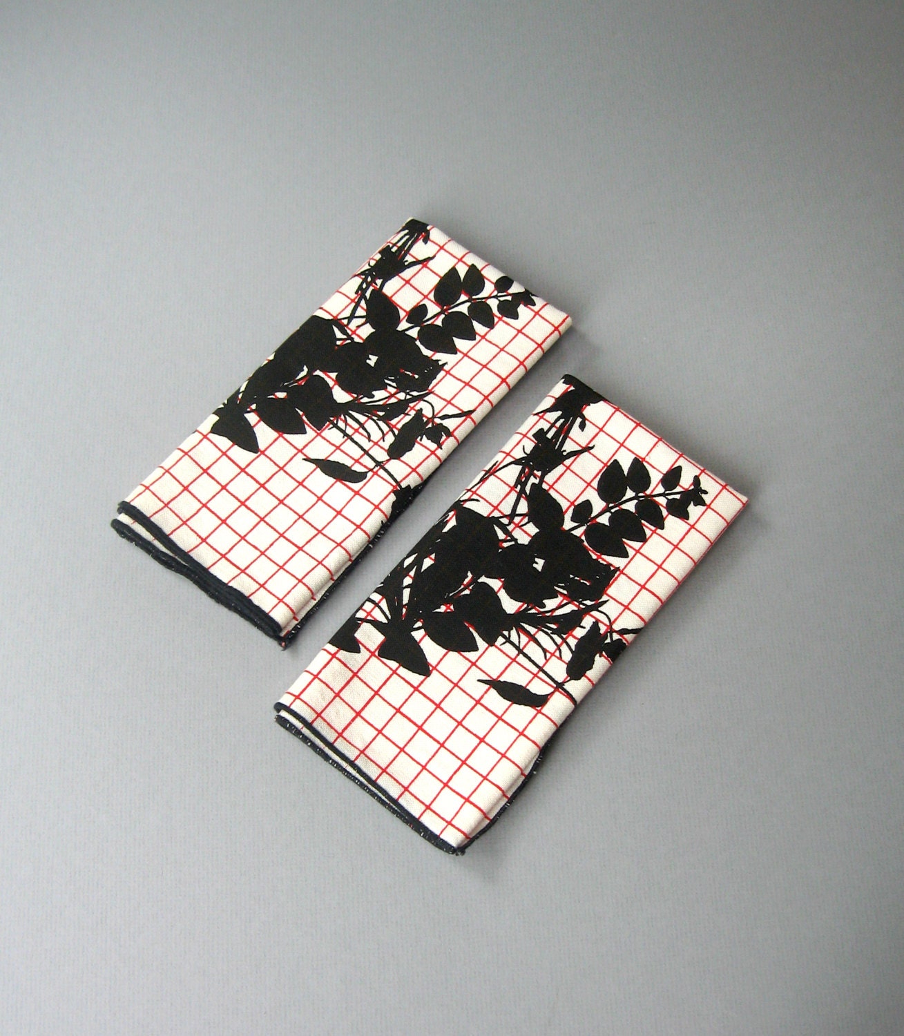 Pair Vintage Vera Napkins - Black Foliage / Red Grid