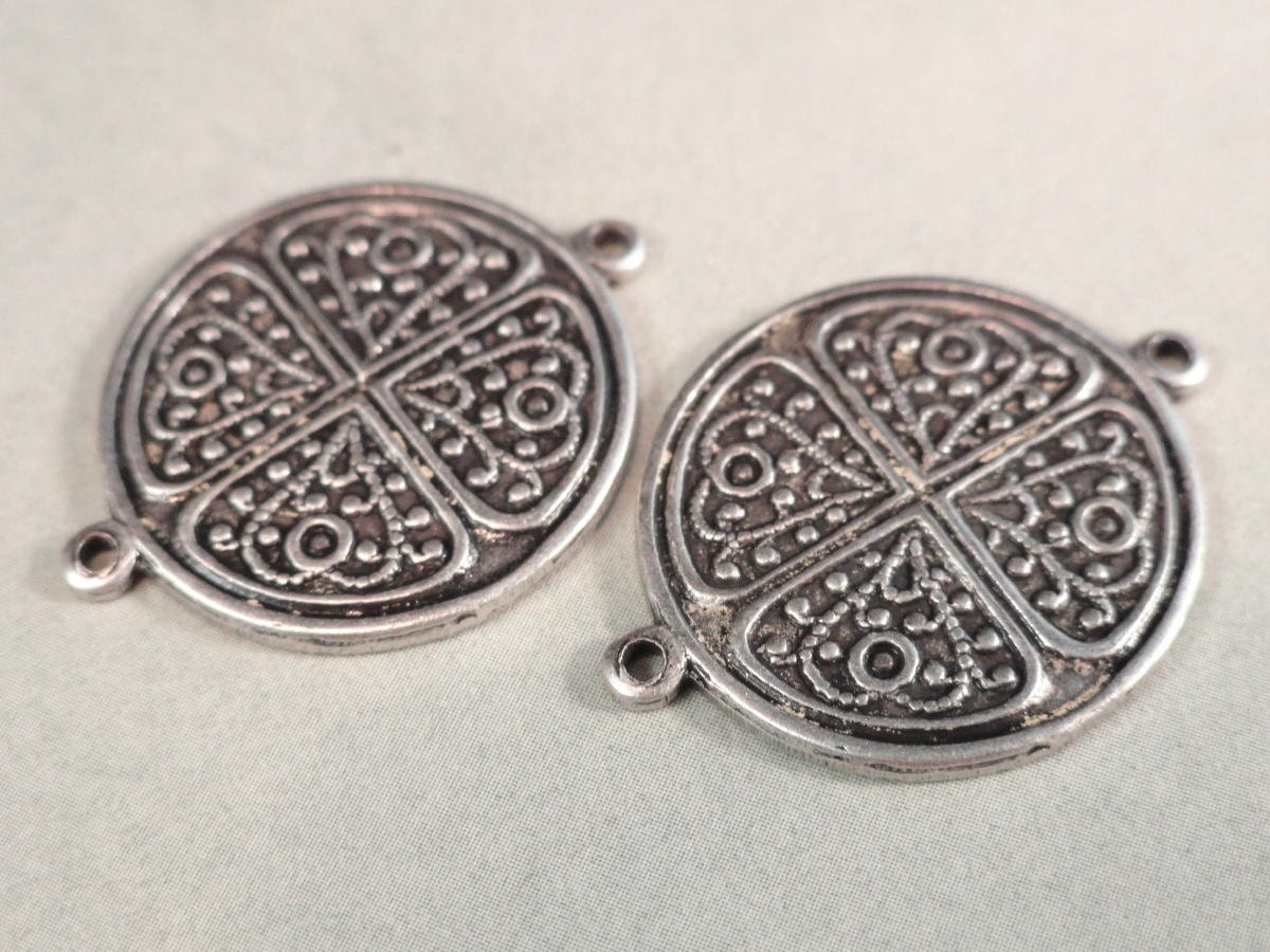 Celtic Link, Antique Silver Drop, 18mm, 2 pcs