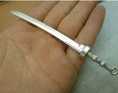 5 pcs 10x108mm The Samurai sword Silver color Pendant Charm For Jewelry Necklace Charms Pendants C3116