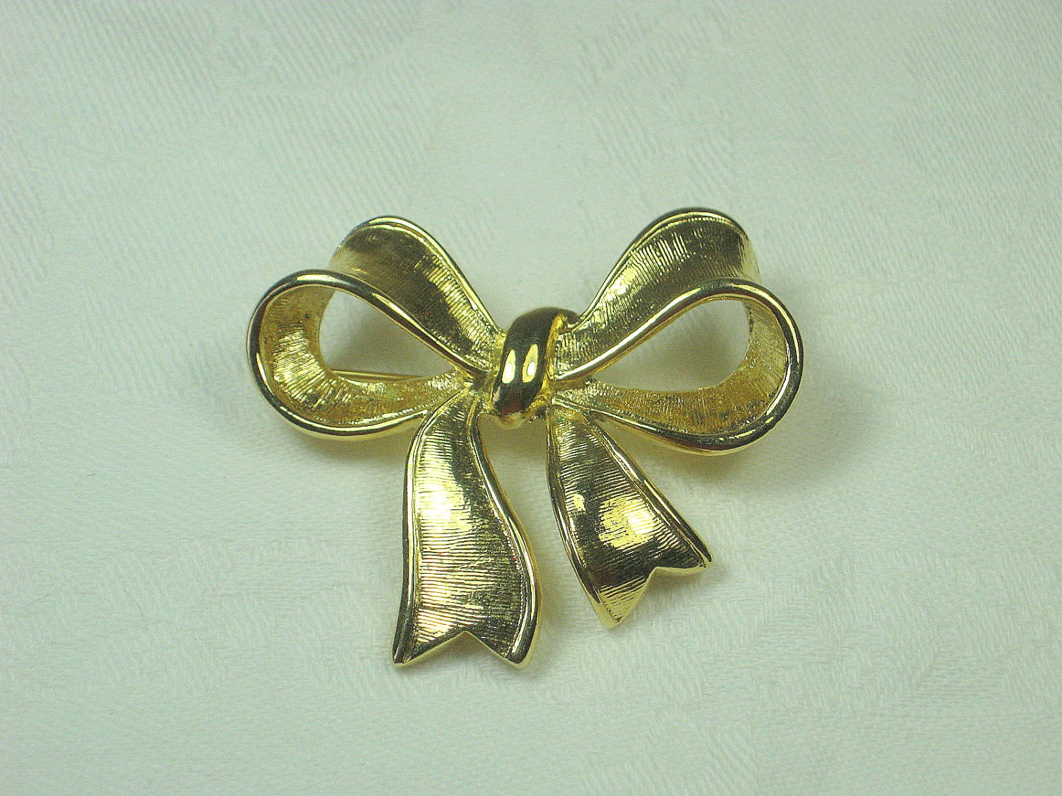 Vintage Bow Brooch Napier Gold Pin Scarves Gift