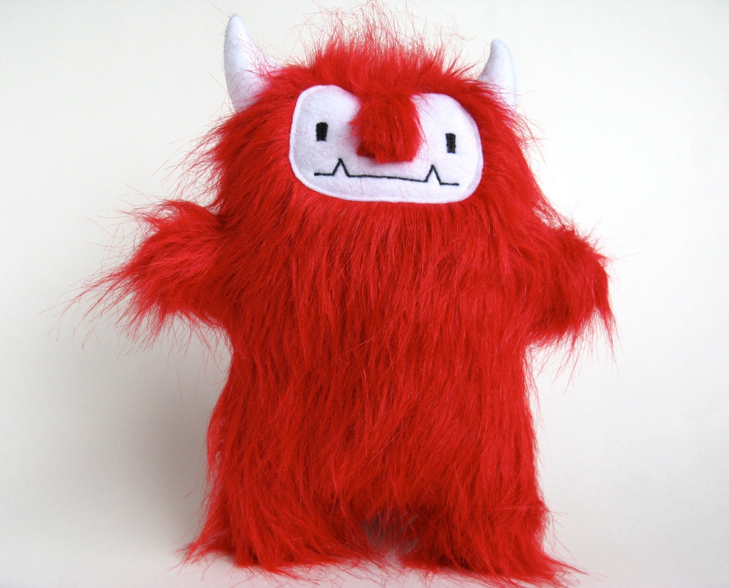 Plush Monster: Rubine the red monster