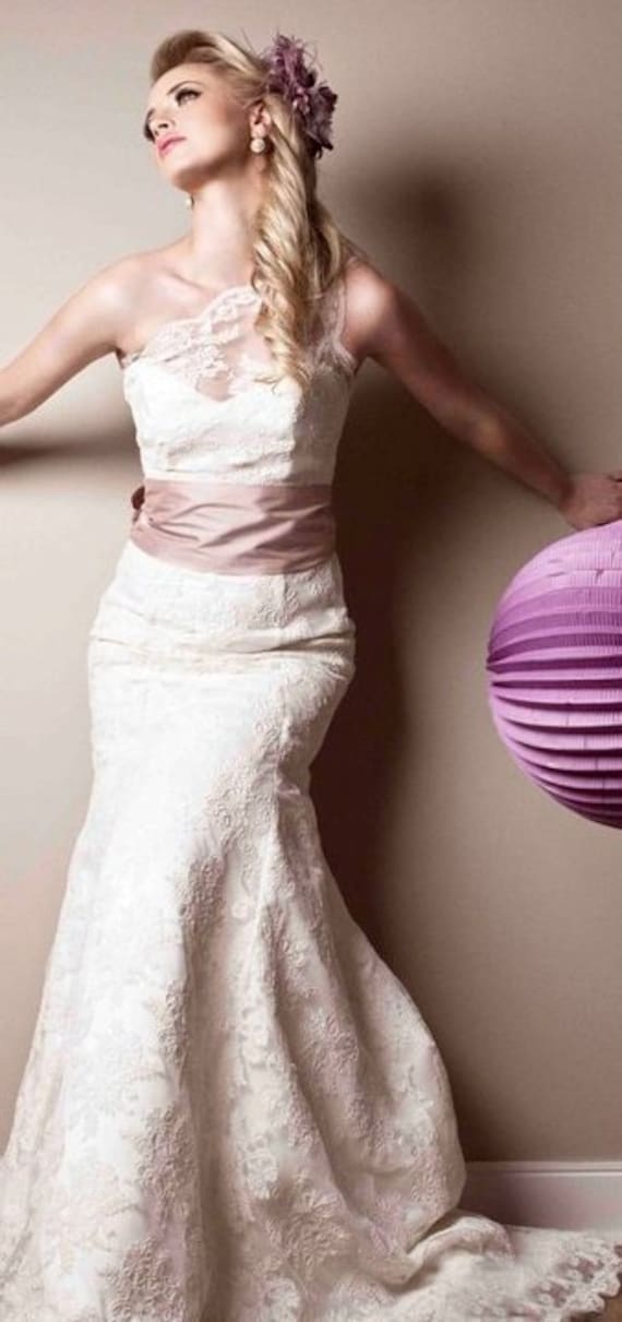 PRIVATE LISTING for Preasley Assymetric Shoulder Ivory lace wedding gown handcrafted in Canada