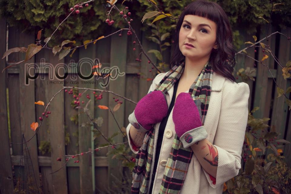 Fingerless Gloves in Fuchsia, glittered chevron print, gray/ dark gray tweed- Recycled tweed - Recycled sweater  - fleece lined