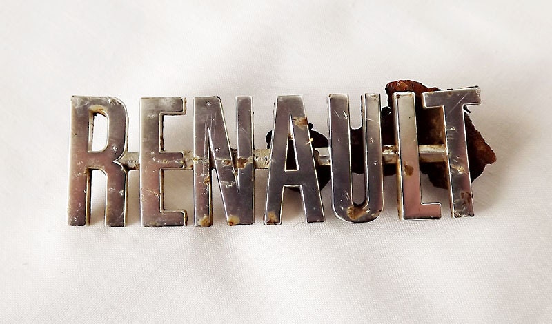Renault car badge - 1960s France