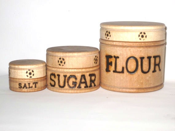 Natural wooden kitchen miniature canister set