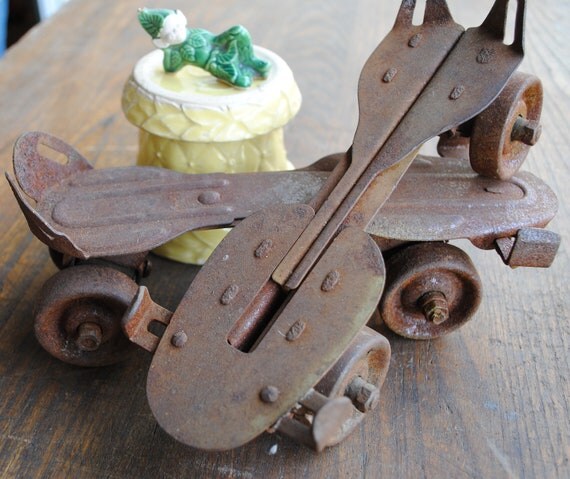 SALE Vintage Roller Skates / Rusty Metal / by VintagebytheBelles