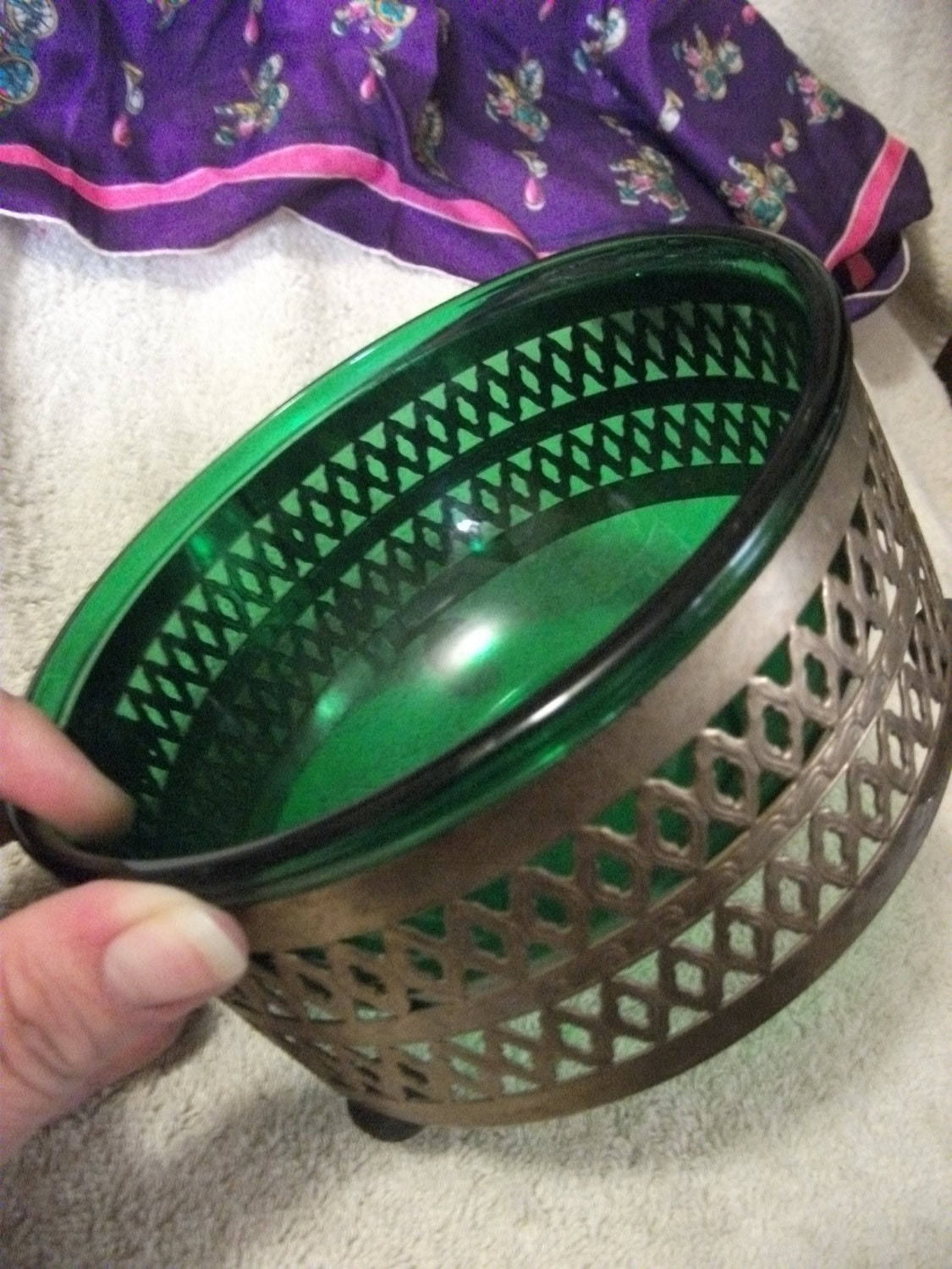 Vintage Candy Dish Emerald Glass Center Bowl and Brass Surround Only 6 USD