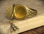 Bee LOCKET Ring. Adjustable size, Vintage Victorian style. Queen Bee. Nature lover. Antiqued Brass. Affordable. Spring March Honey Bee