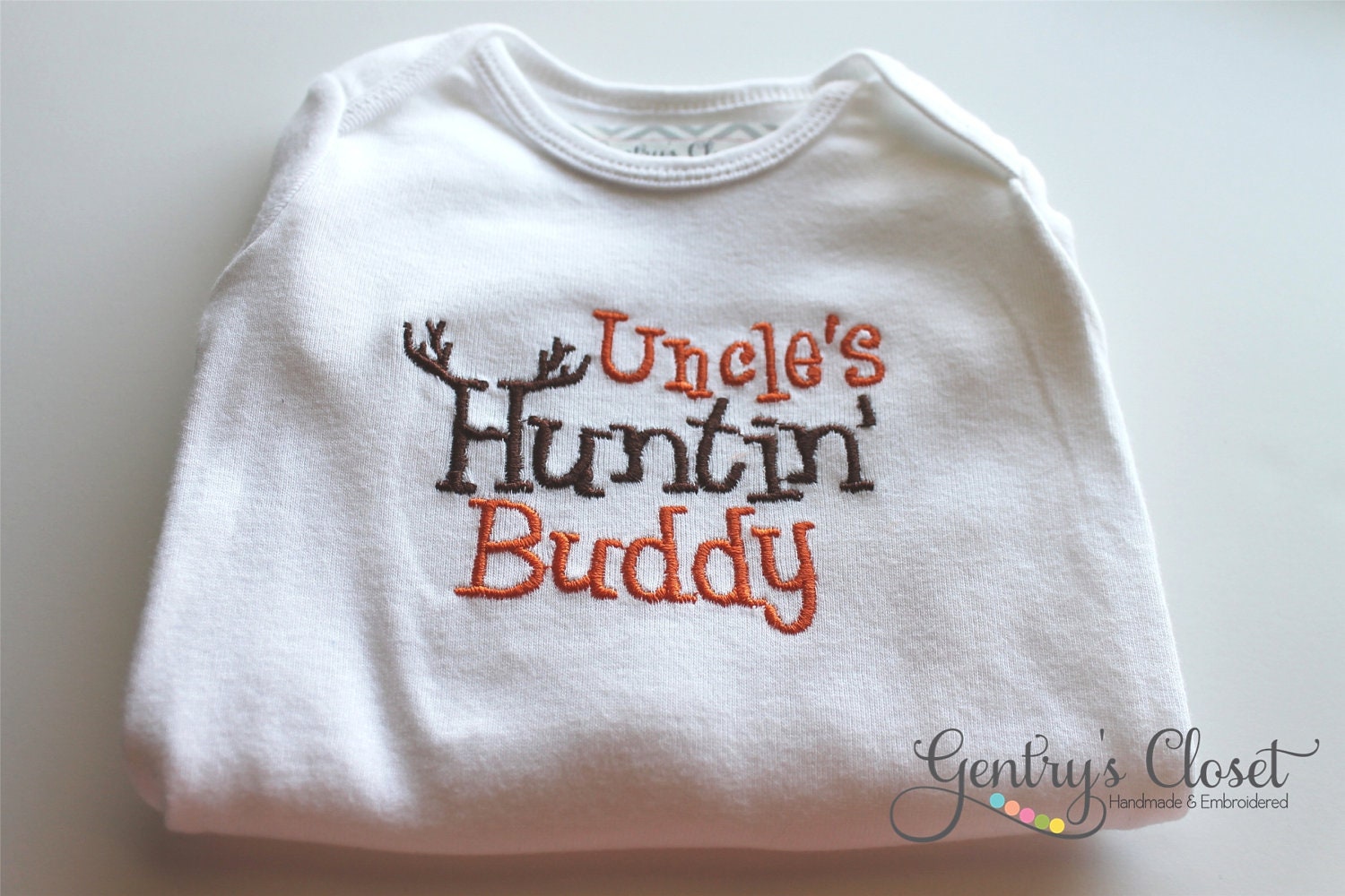 Baby Boy or Girl Onesie or Shirt - Daddy's Huntin' Buddy - Embroidered Infant Bodysuit Clothing. Toddler and Children's Clothes.
