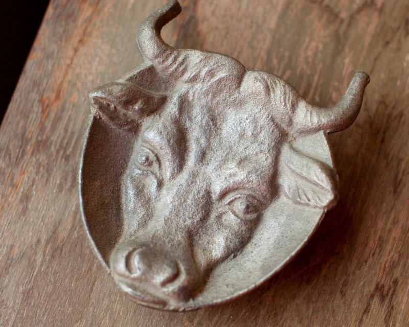 Metal Steer or Bull Tray