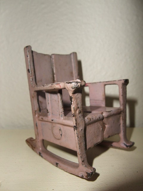 Kilgore Cast Iron Dollhouse Furniture ROCKING CHAIR Antique Dollhouse Furniture