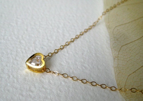 dainty gold necklace