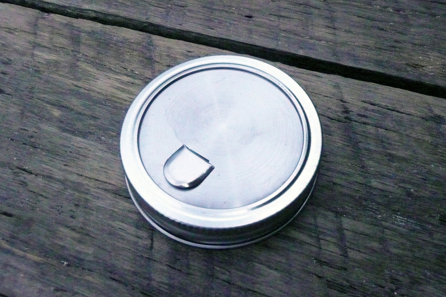 Mason Jar Sugar Dispenser / Pourer Lid with Free Chalkboard Label