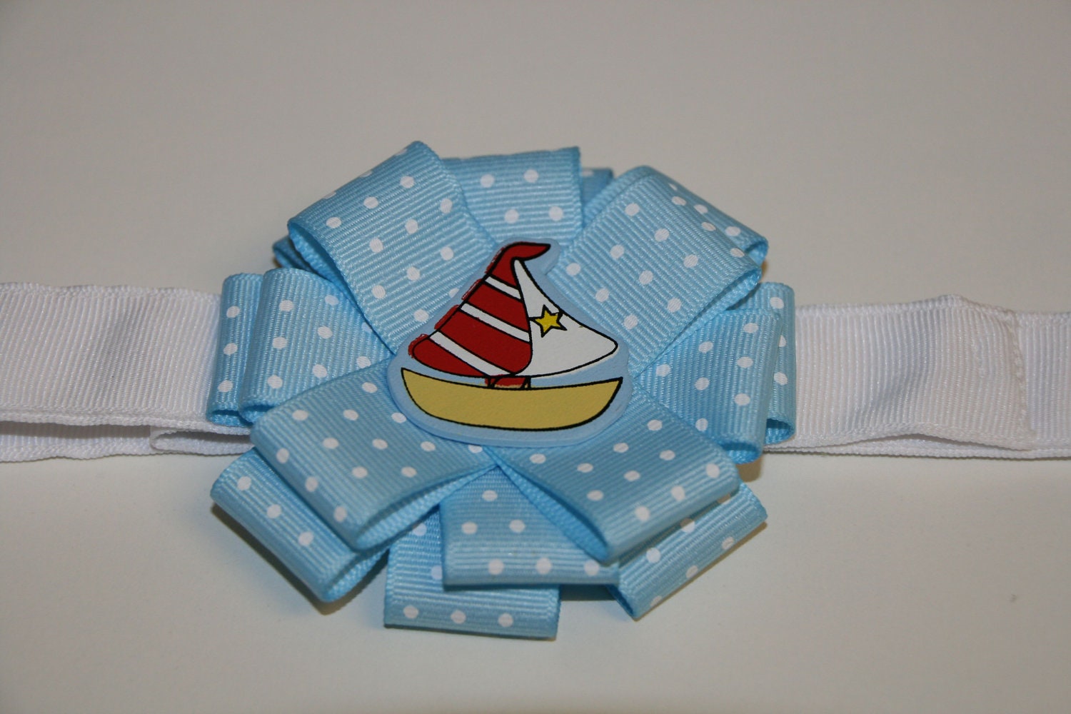 sailboat ribbon