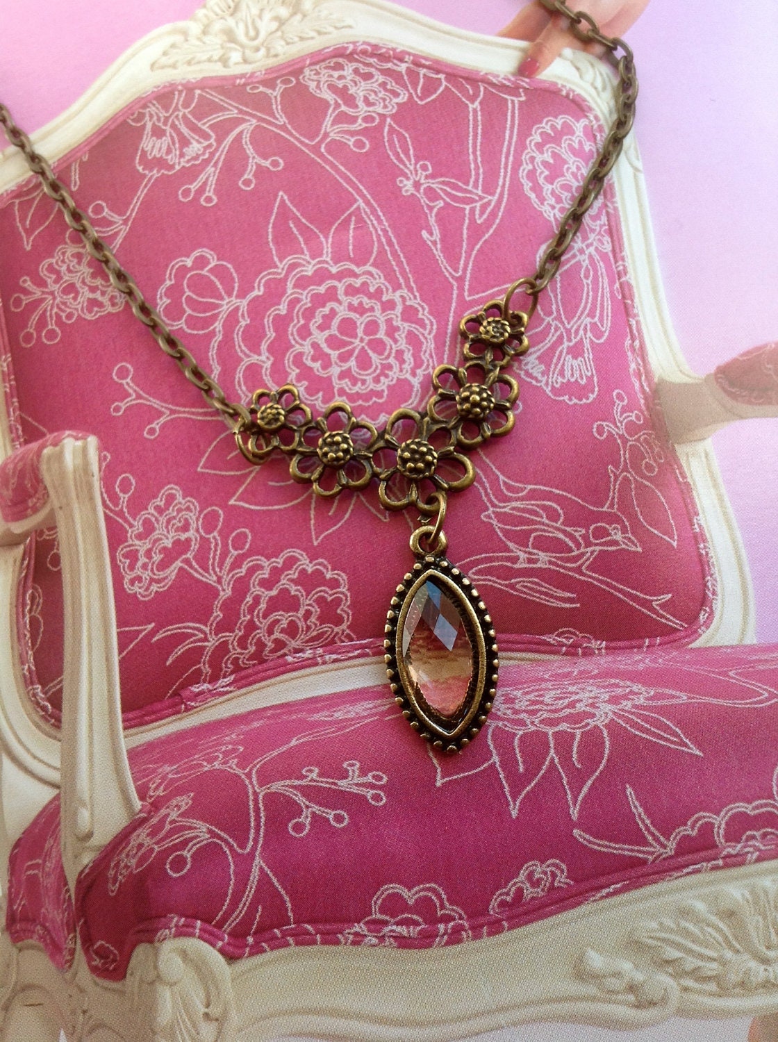Victorian style teardrop pendant necklace