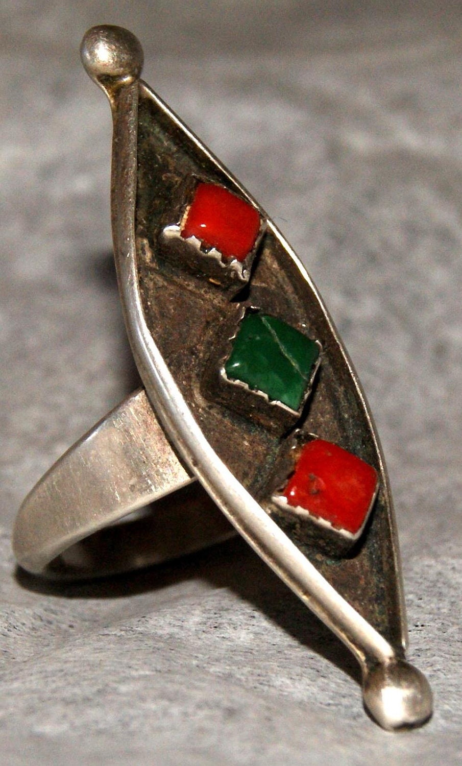 OLD PAWN ZUNI Shadowbox Cerrillos Turquoise Ox Blood Coral Sterling Ring Size 8 c1950