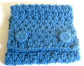 Wide Chunky-Knit Cowl / Scarf with two handmade felted buttons - Sky Blue
