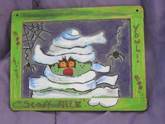 Halloween wall hanging, Spooky Nite, a Small painted chalkboard