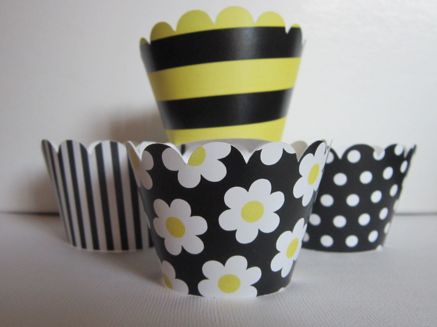 12 Yellow, Black & White Bee Cupcake Wrappers Il_570xn
