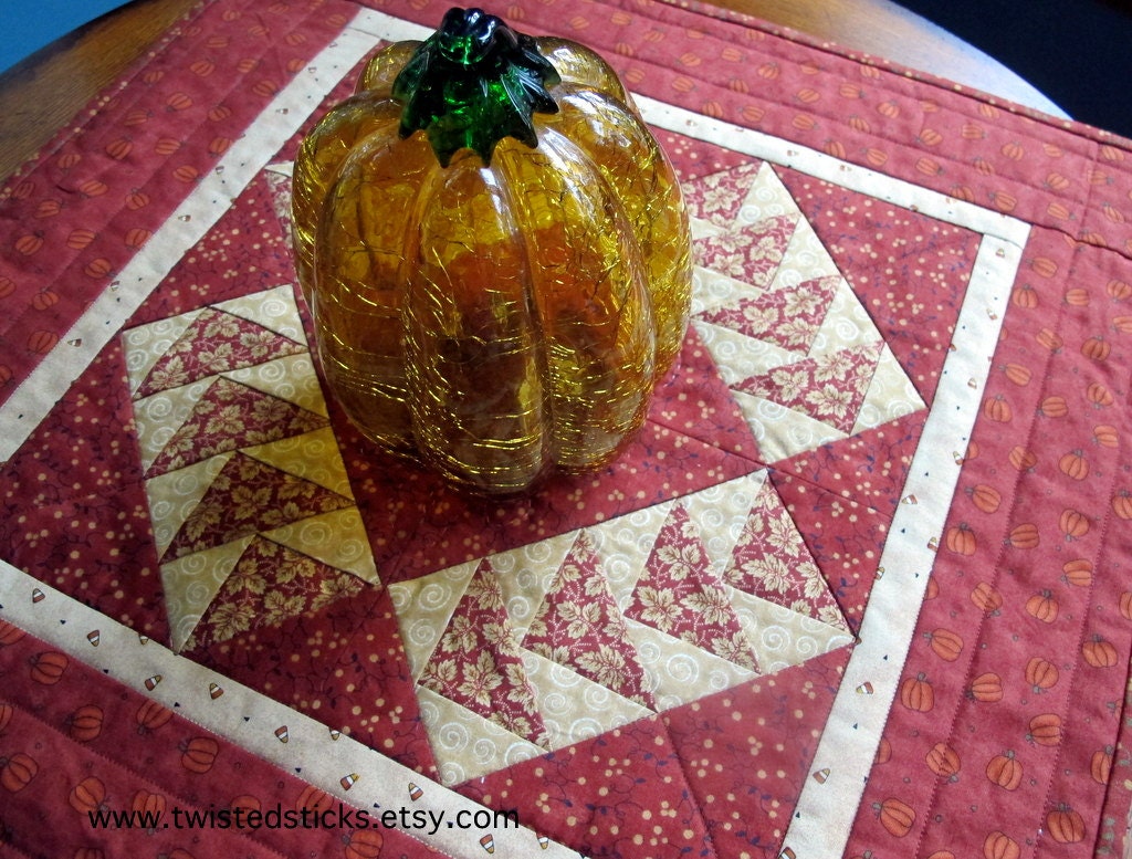 Quilted TABLE TOPPER Autumn , "Flying South" rust, creams,