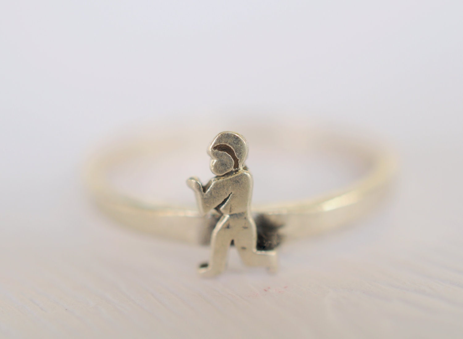 1970s vintage jewelry / running man ring // MARATHON