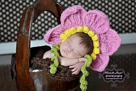Newborn Flower Petal Bonnet Photo Prop Crochet Hat