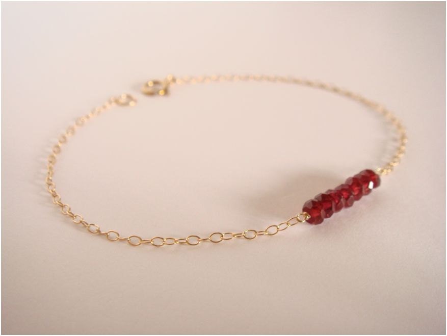 Garnet row bracelet - 14k GOLD FILLED chain - JANUARY birthstone