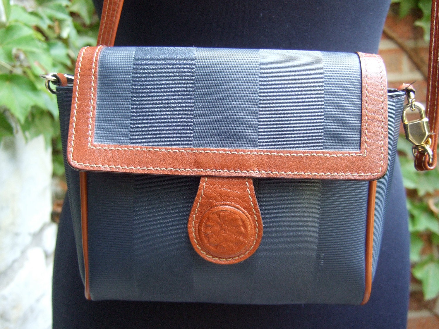 FENDI Unique Innovative Handbag & Belt Creation Made in Italy (Genuine)
