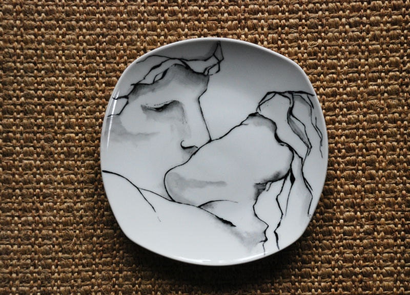 Lovers. Hand painted decorative black and white porcelain plate. Modern art painting on geometric plate. The kiss, lovers, romantic, love