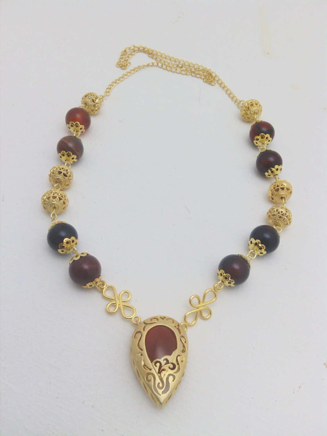 Brown  natural stone necklace, Agate.