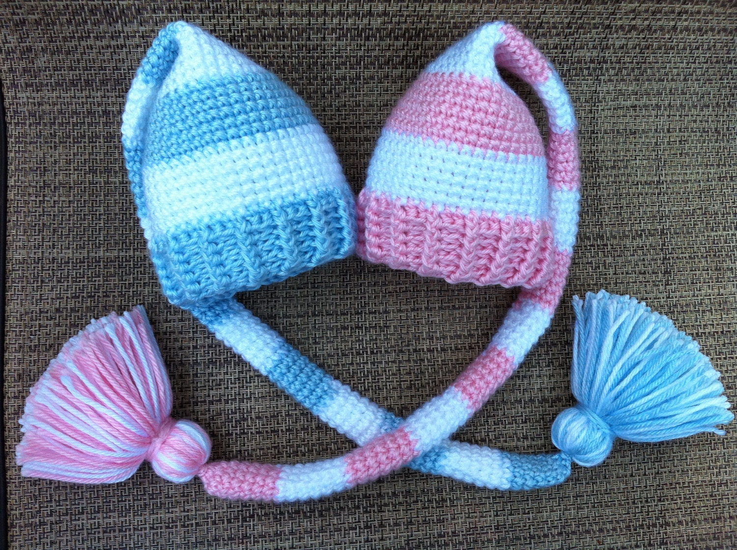 Newborn Twin Elf Hats, Twin Photo Prop, Pixie Hat, Blue Boy Beanie, Pink Girl Beanie, Hat with a Tassel.