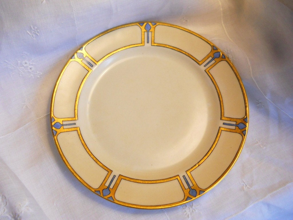 Rare 1890-1900 Arts and Crafts Tulip Signed Haviland Porcelain Plate Blue and Gold and Black on Ivory