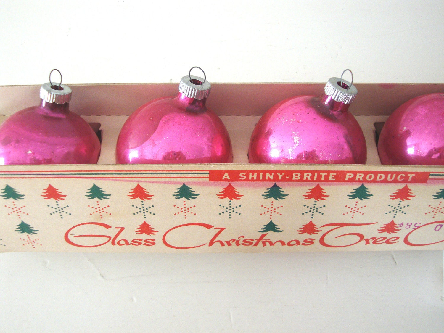 VINTAGE PINK ORNAMENTS - Shiny Brite - Mercury Glass - Christmas - Boxed 5