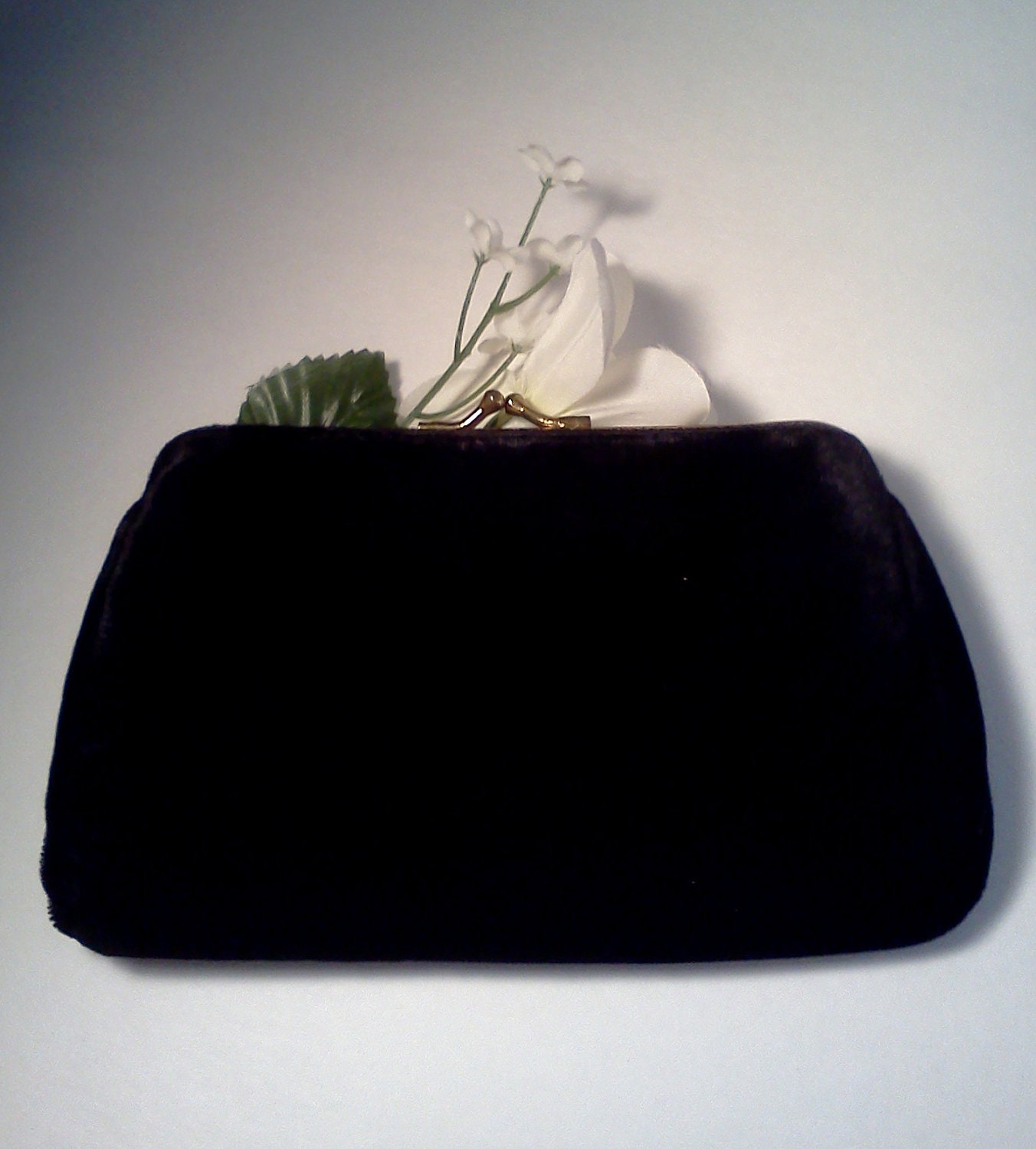 Vintage Black Velvet Clutch/Purse Kiss Clasp by Goldcrest Sexy