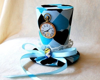 Tiny Top Hat: Alice In Wonderland V2 - Lolita Cosplay Costume Party Fascinator Photo Photography Prop Wedding Tophat Small Miniature little