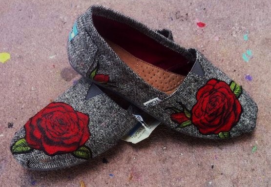 Red Rose Toms